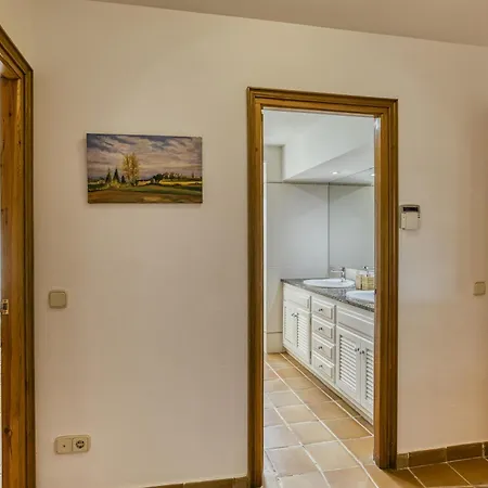 Mas Cases Villa Girona