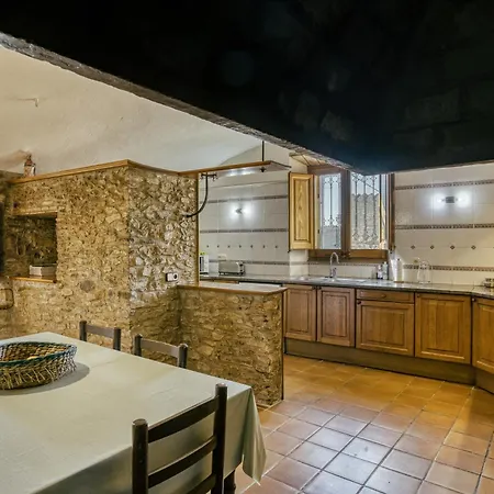 Villa Mas Cases Girona