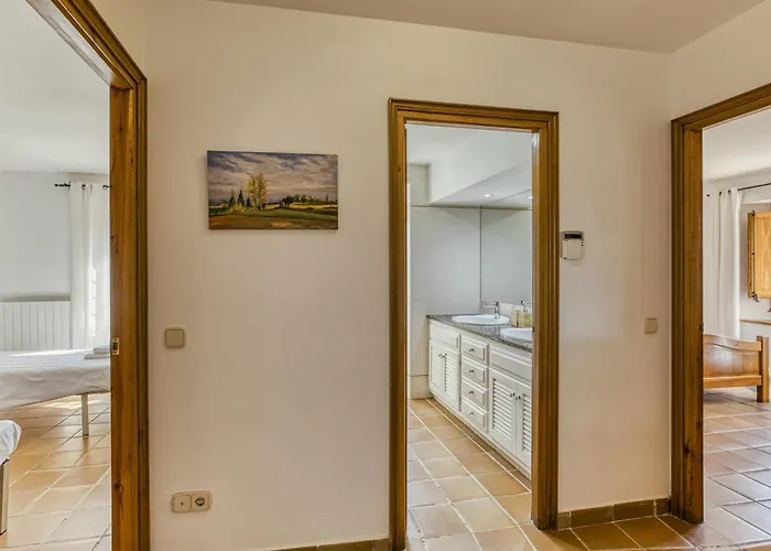 Mas Cases Villa Girona