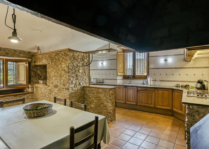 Vila Mas Cases Girona